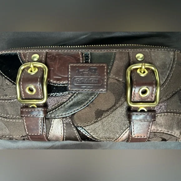 Coach Est. 1941 Rare Zoe Double Buckle Patchwork Leather Long Wallet EUC - Picture 5 of 16